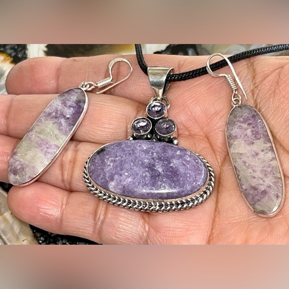 Lepidolite Pendant & Earrings - Picture 9 of 17